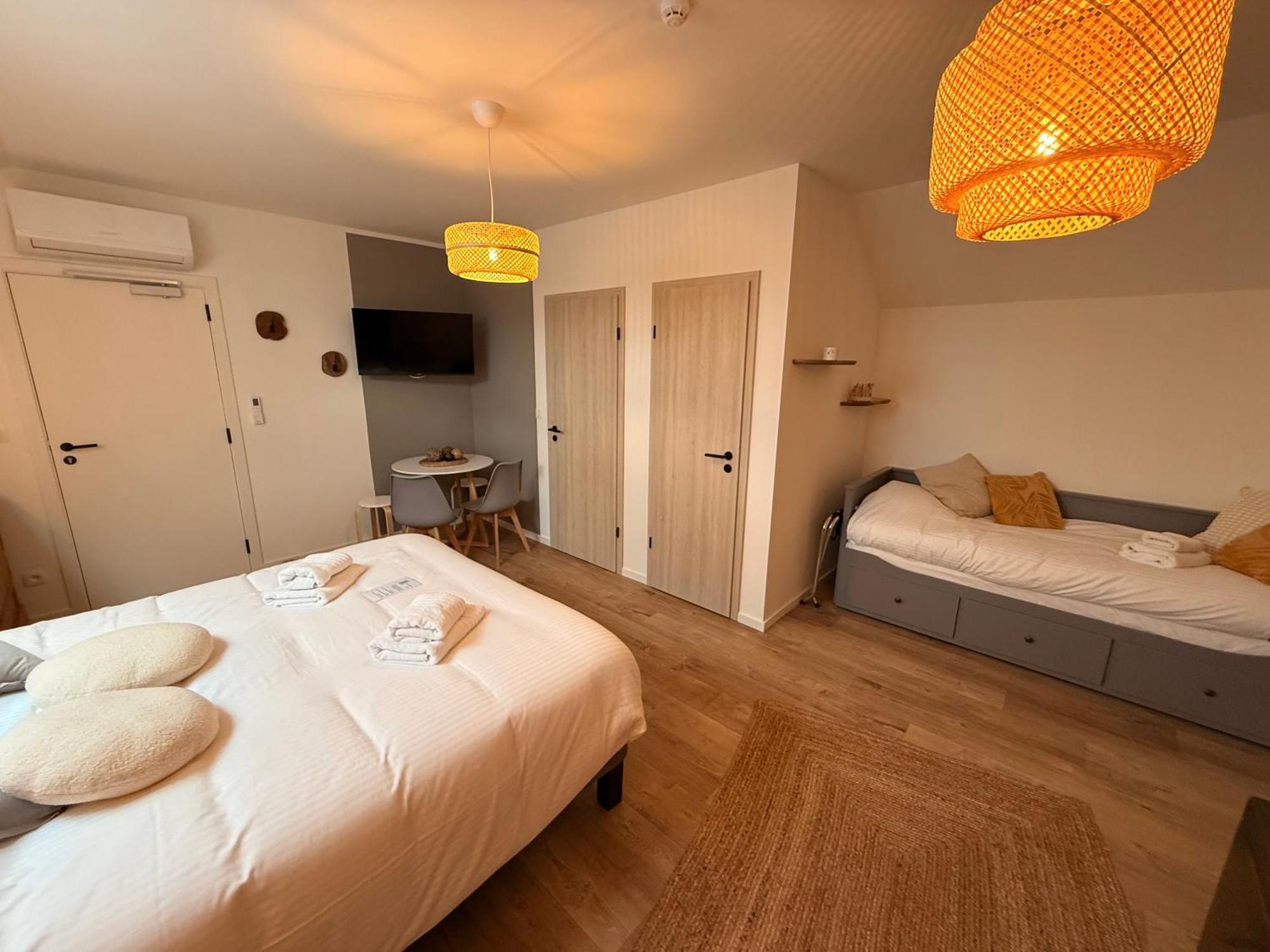 Sensup A 5Min De Pairi Daiza Bed & Breakfast Brugelette Exterior foto